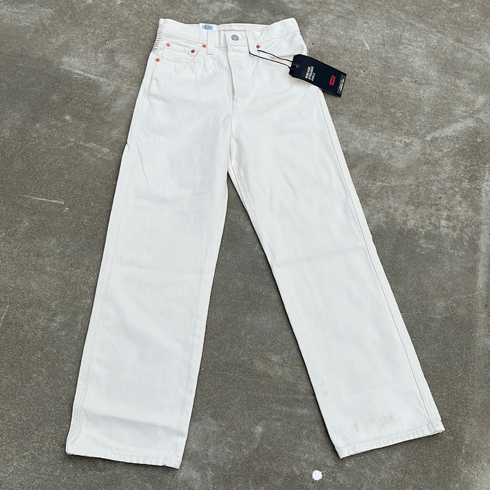 NWT Levi’s Premium Ribcage Straight Ankle Jeans in Chasing Rainbows - Neutral
